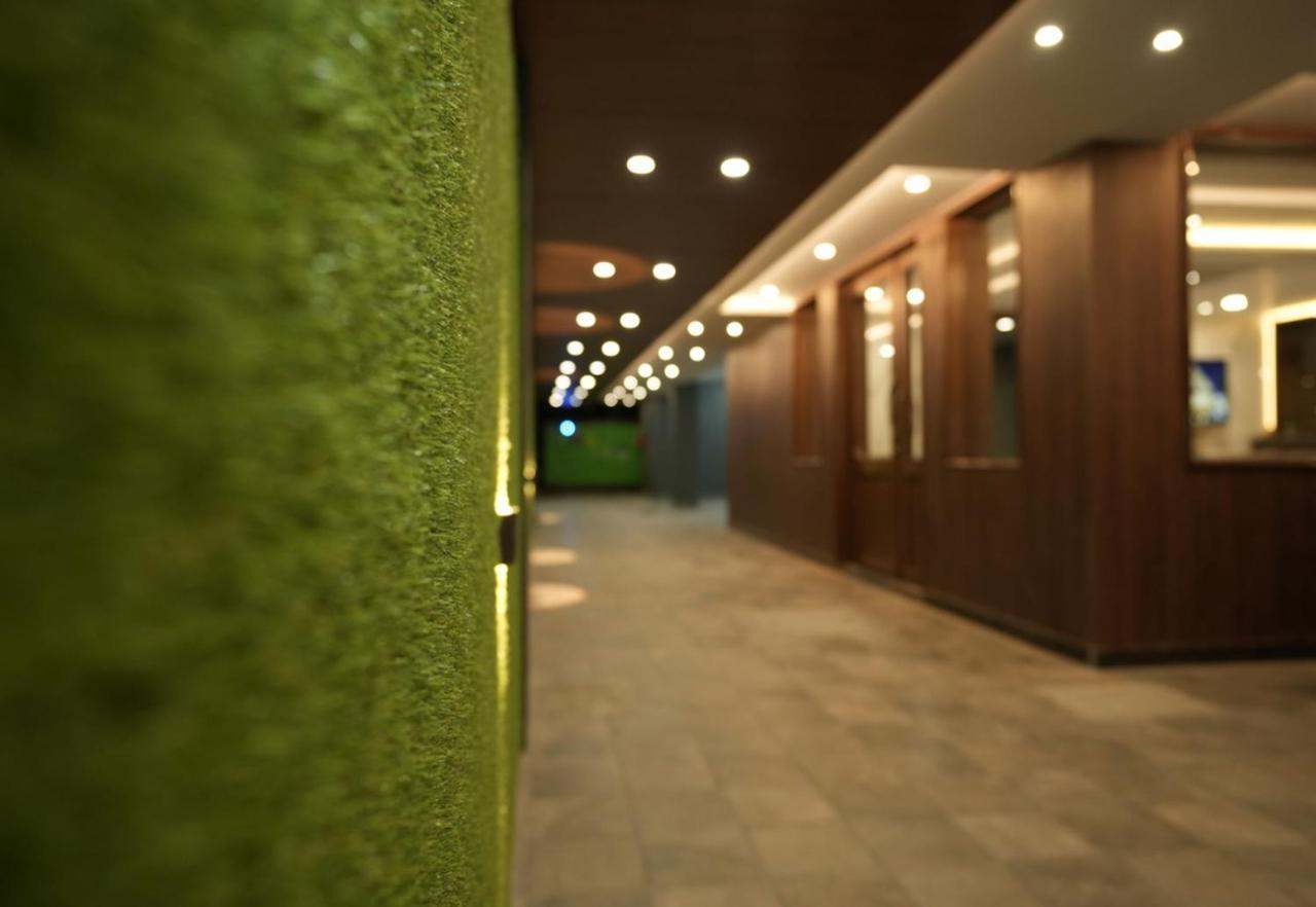Grand Ganpat Hotel Vellore Buitenkant foto